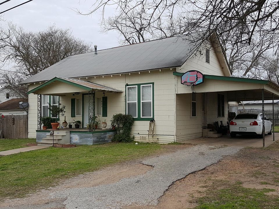 1st image of 642 N Main St