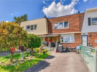 36 Whitman Ct, Middletown, NY 10941