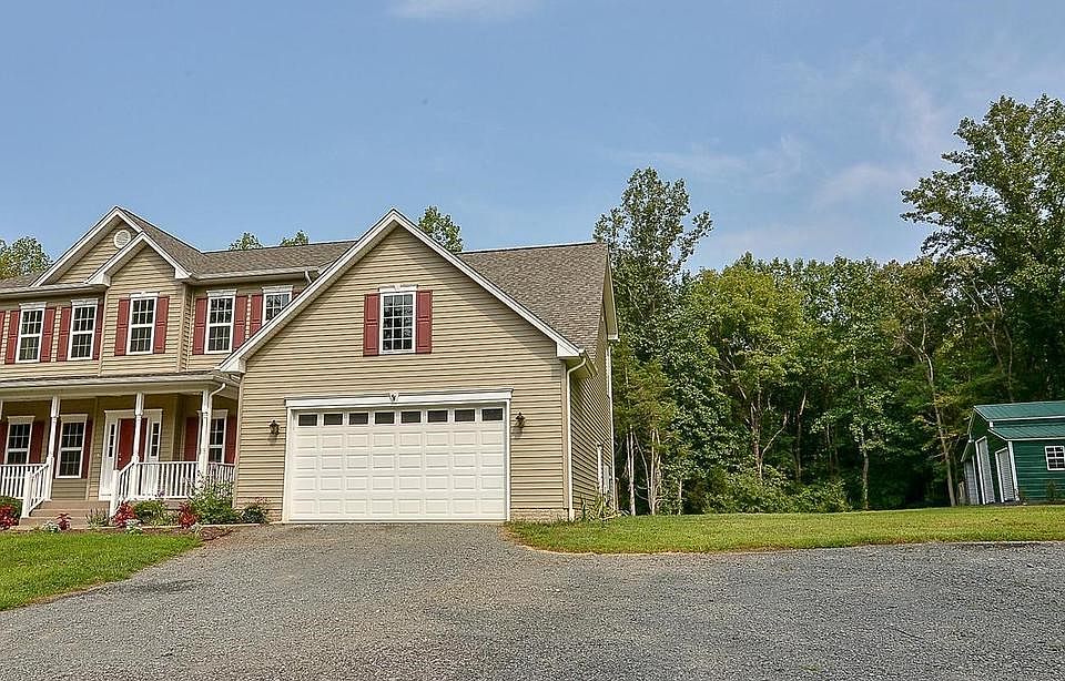 1st image of 16459 Deerfield Ln