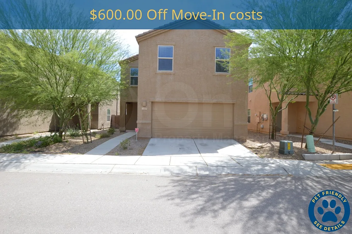 4 bed, 2.5 bath, 1927 sqft, $1,895 — Photo 1