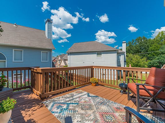 4th image of 253 Ennisbrook Dr SE