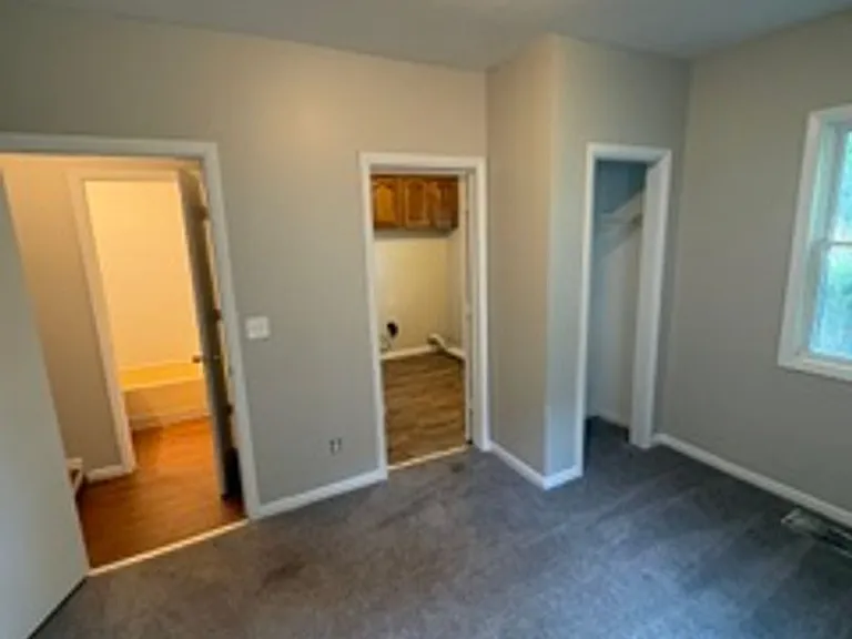 510 W Columbia Ter — Photo 8