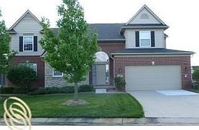 1st image of 1672 Scenic Dr #120
