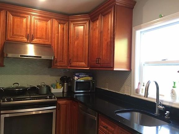 2nd image of 122 Tremont St #122