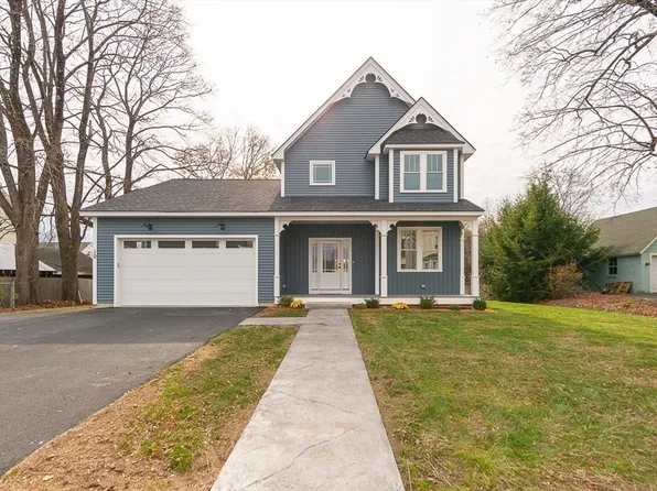 10 Pleasant St, Templeton, MA 01468