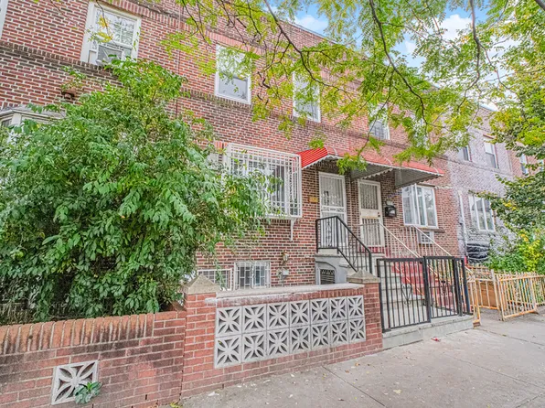 582 Bay Ridge Avenue image 2 of 41