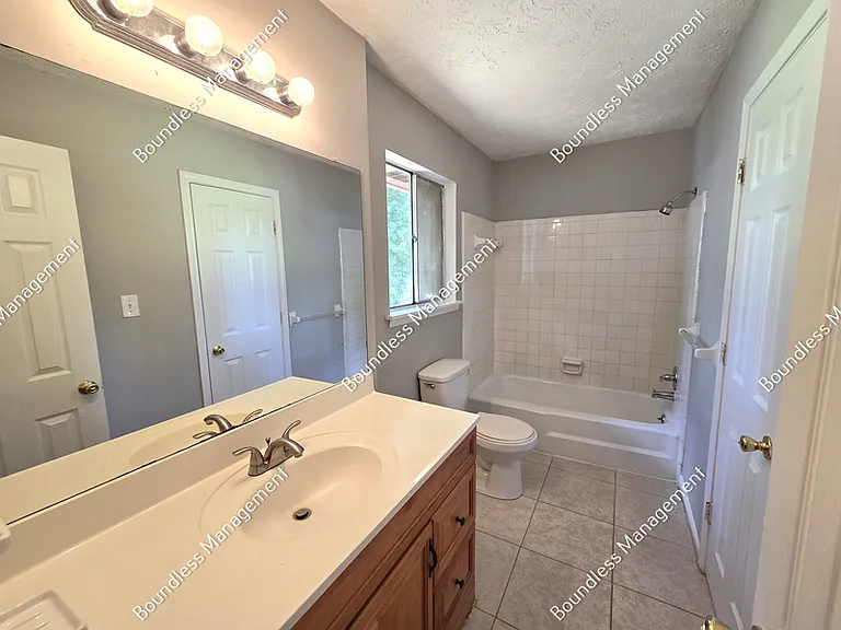 8834 Homewood Dr — Photo 8