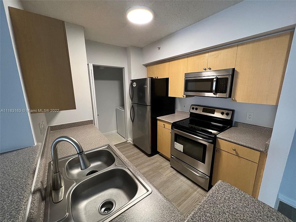1st image of 1919 Van Buren St APT 720A