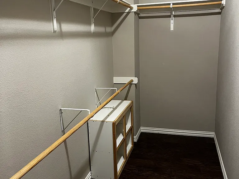 4430 Huntley Dr — Photo 14