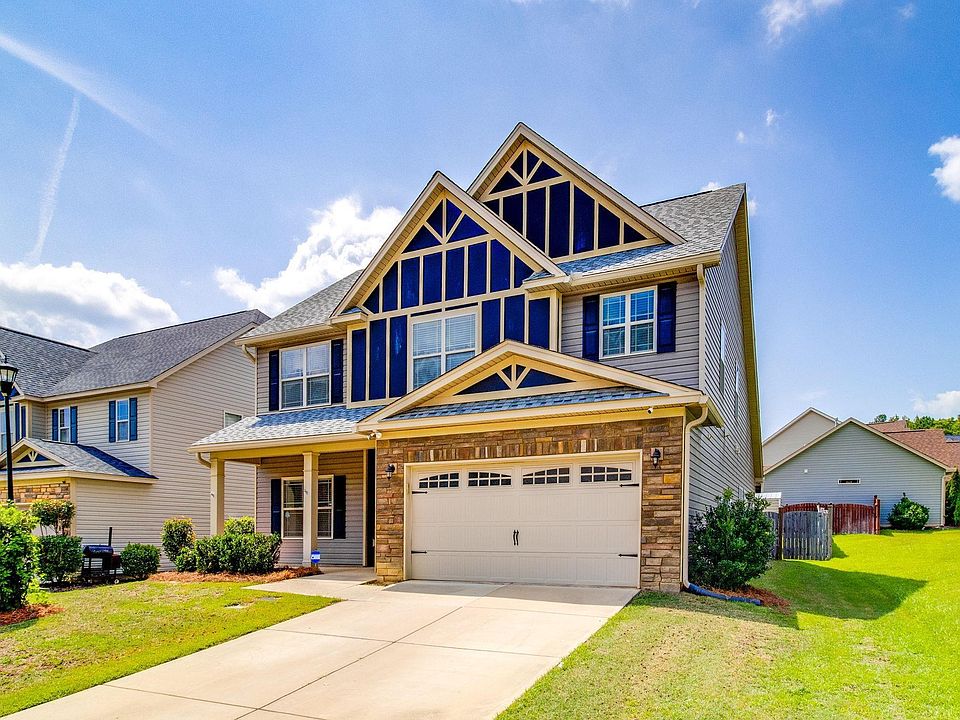 1st image of 353 Glen Dornoch Way