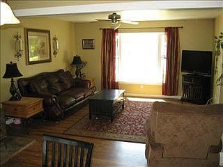 3rd image of 2815 N Orchard Ave