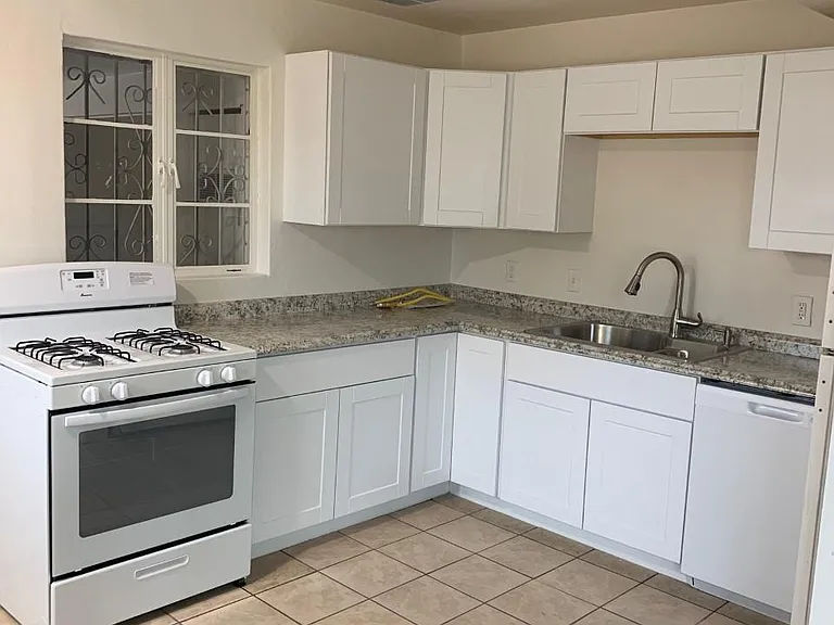 650 N Erin Ave — Photo 14