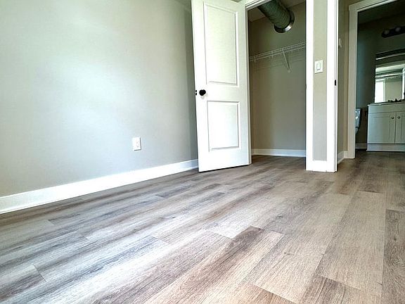 5th image of 629 Amity Ave #1