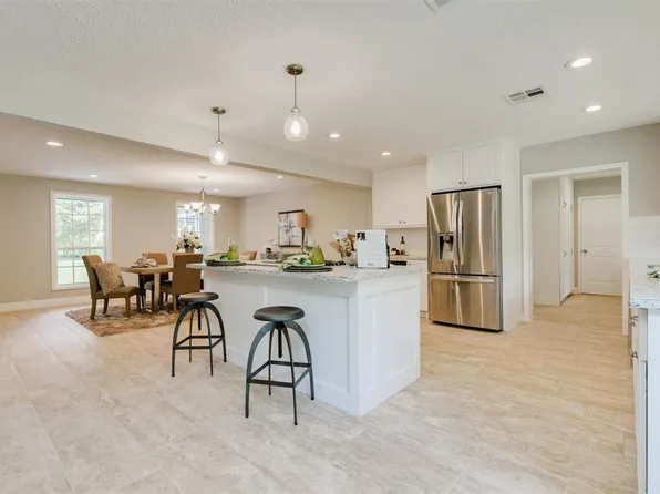 12106 Broken Bow Ln, Pinehurst, TX 77362