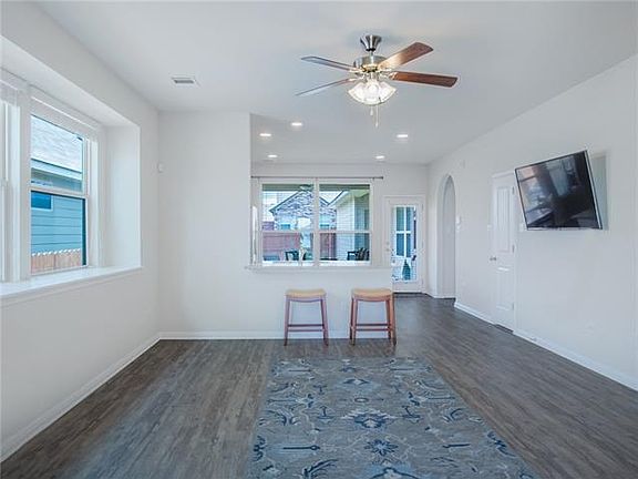 4th image of 408 Canadian Springs Dr