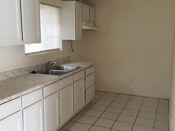 4th image of 431 W Mendocino St