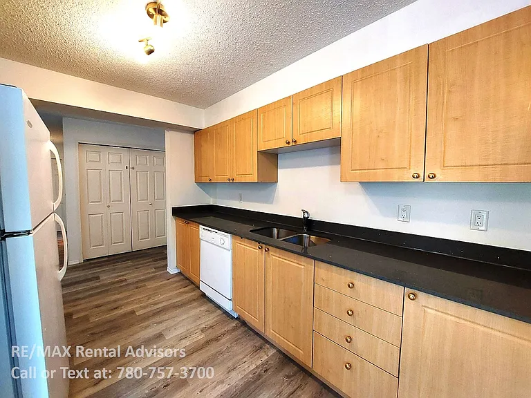 10403 98th Ave NW #311 — Photo 4