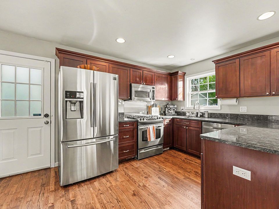 1732 Mortenson Blvd, photo 7