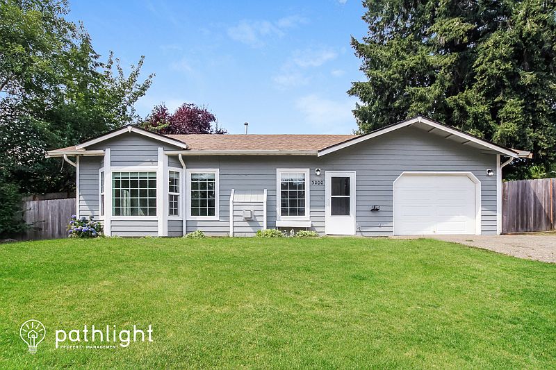 1st image of 3000 Parkington Pl SE