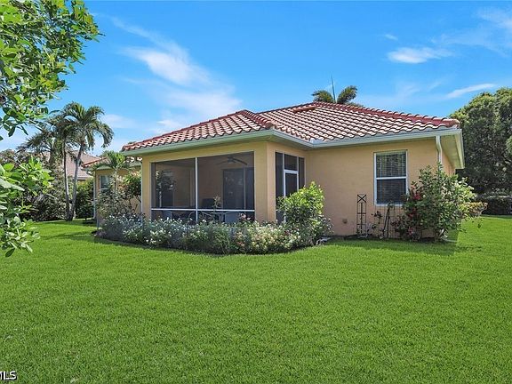 3rd image of 9830 Mar Largo Cir