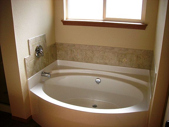 Sunken tub