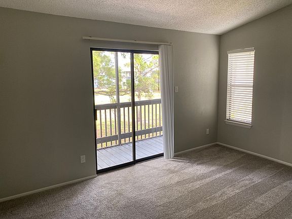 3rd image of 3756 Idlebrook Cir APT 214