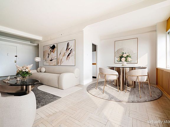 2nd image of 10 Plaza St E APT 10E