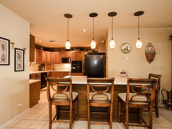 4th image of 36040 N Cliff Crest Dr