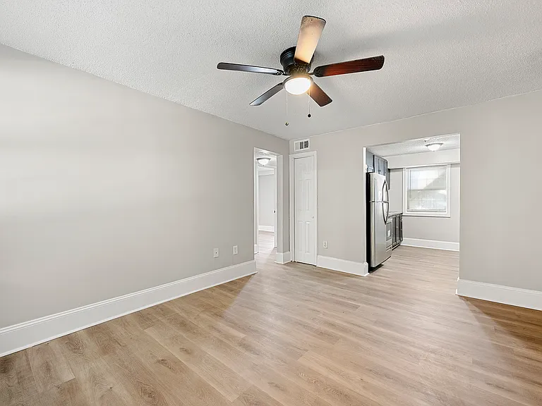 156 Fairfield Pl NW #B-9 — Photo 8
