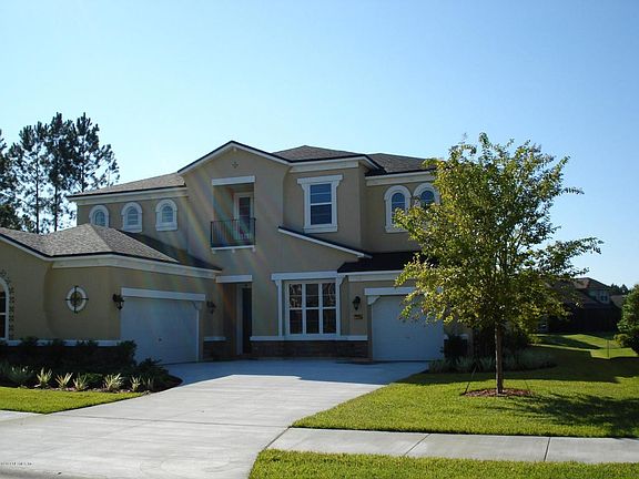 Exterior Front Right