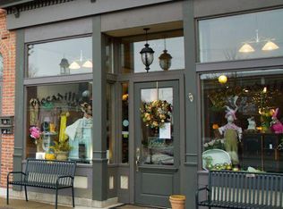 62 S Main St, London, OH 43140