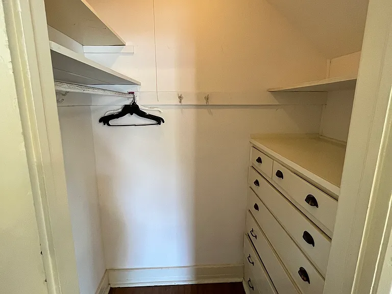 725 W Colfax Ave — Photo 7