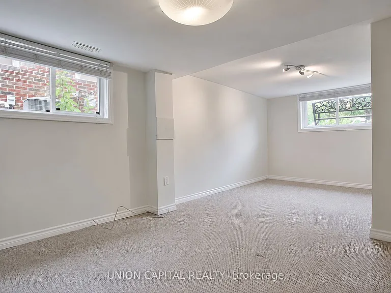 50 Wichey Rd #LOWER — Photo 5