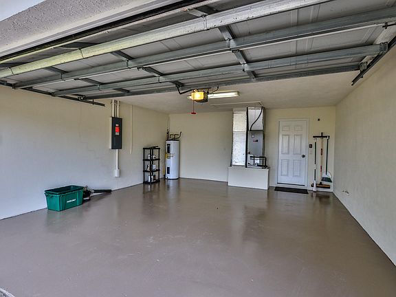 5th image of 2606 Spruce Creek Blvd
