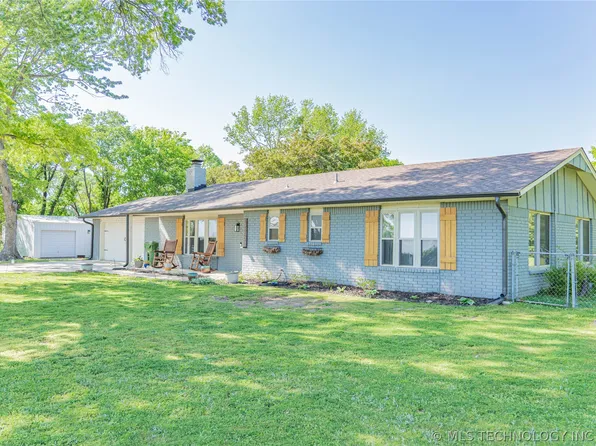 10565 E 3rd St, Claremore, OK 74019