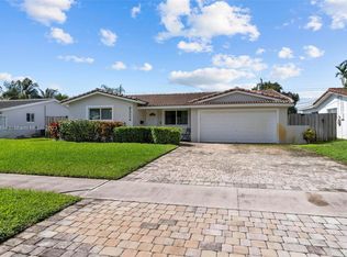 4524 Van Buren St, Hollywood, FL 33021