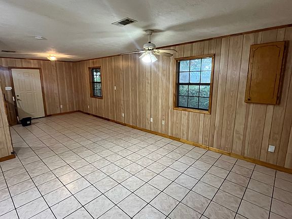 2nd image of 2215 6th St