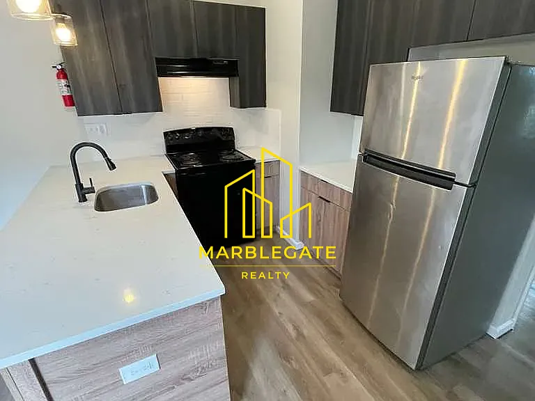 383-385 Avon Ave #22L — Photo 6