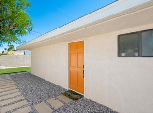 625 S Mountain View Dr, Palm Springs, CA 92264