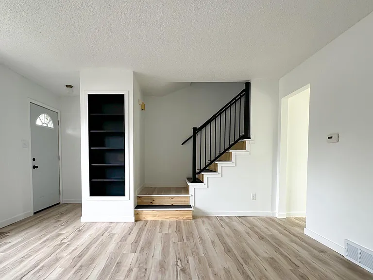 828 Wildwood Rd — Photo 1