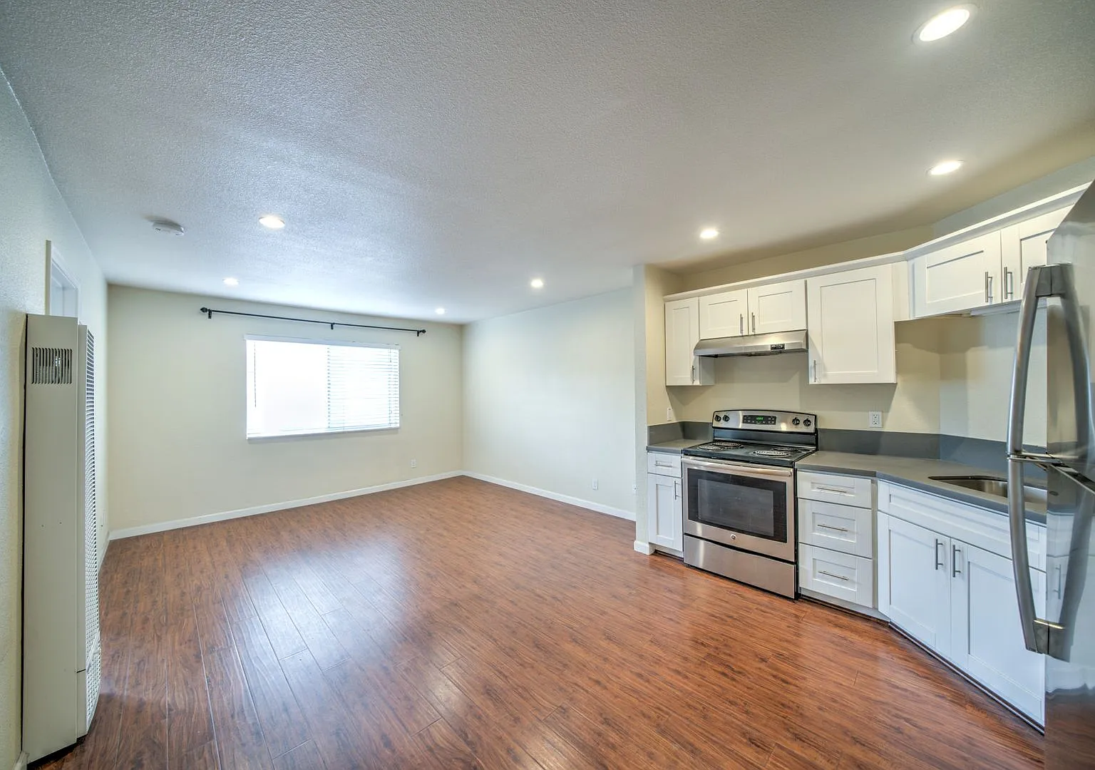 530 24th Street — Photo 1