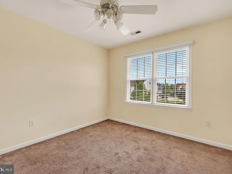 33 Wild Rose Dr — Photo 15