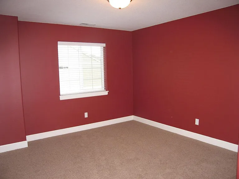 19412 SE 13th Way — Photo 11