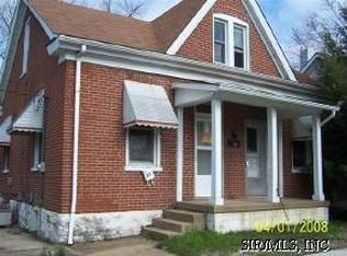 23 S 11th St, Belleville, IL 62220