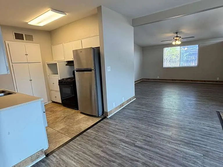 3644 W Townley Ave — Photo 6