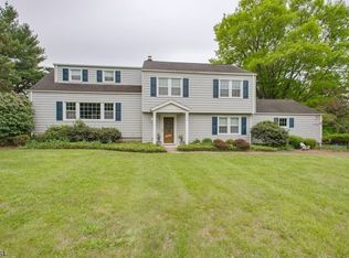 139 Thackeray Dr, Basking Ridge, NJ 07920