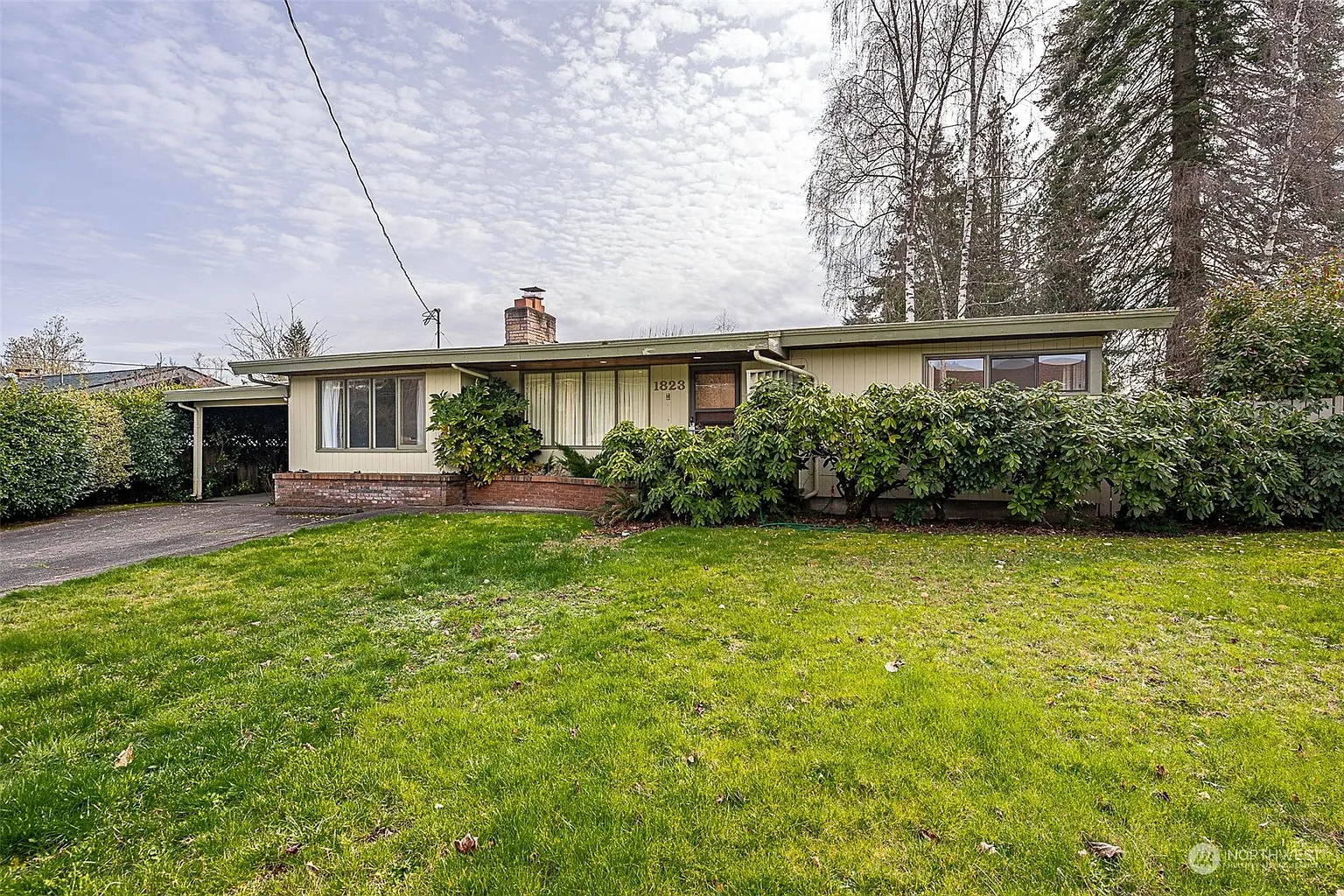 1823 SW Snively Avenue photo 1