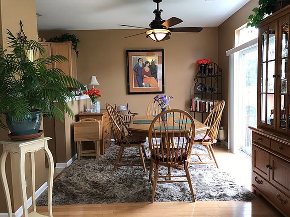 2nd image of 515 Heritage Ct #515