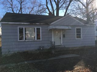 2329 S Hall Rd, Independence, MO 64052