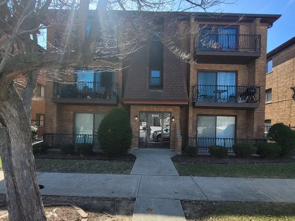 1889 Michigan City Rd #3E, Calumet City, IL 60409